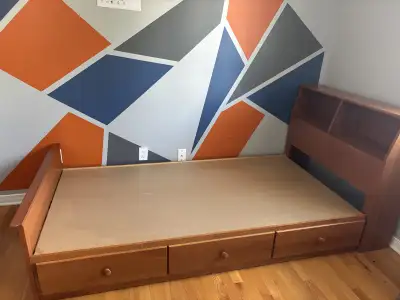 Ensemble de chambre à coucher College Woodwork, View more