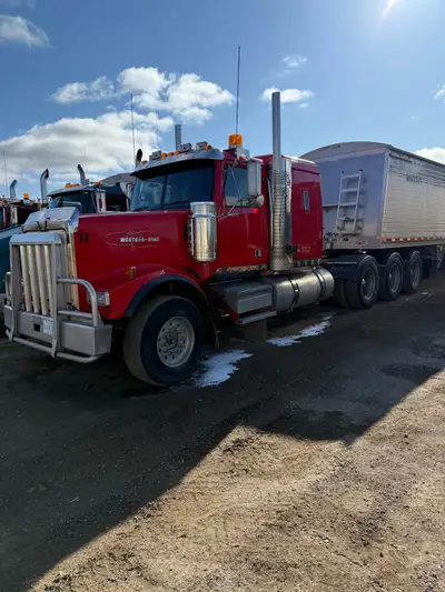 2007 Westernstar 4900FA, Detroit 14L 515 hp, Allison 4500 6 spd auto, full lockers, PTO, 14600 front...