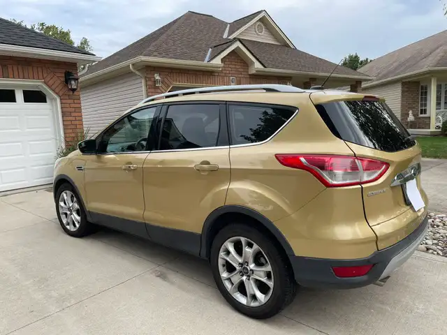 2015 Ford Escape Titanium 2L AWD Automatic 577858230939832322