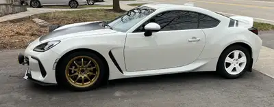 I have 4 authentic CE 28 wheels that were professionally powder coated in gold. There are some minor...