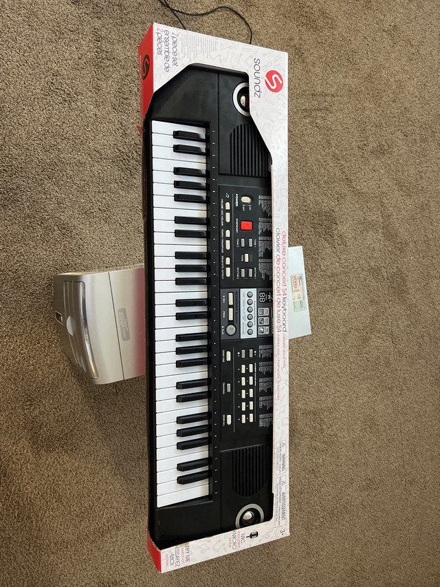 Keyboard piano  for sale  in Pianos & Keyboards in Lethbridge