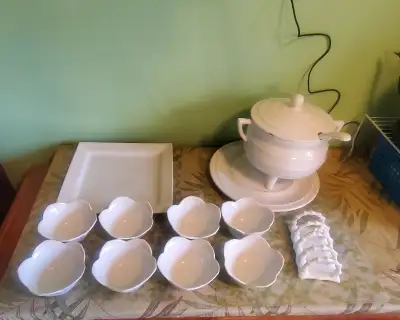 White ceramic dishes, View more