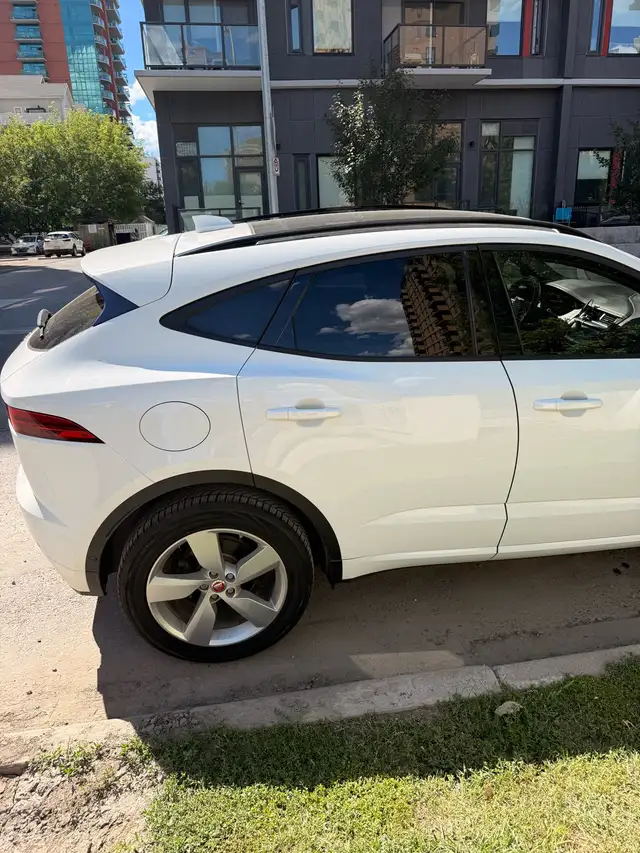 2018 Jaguar E-PACE R-Dynamic S537541296437995522