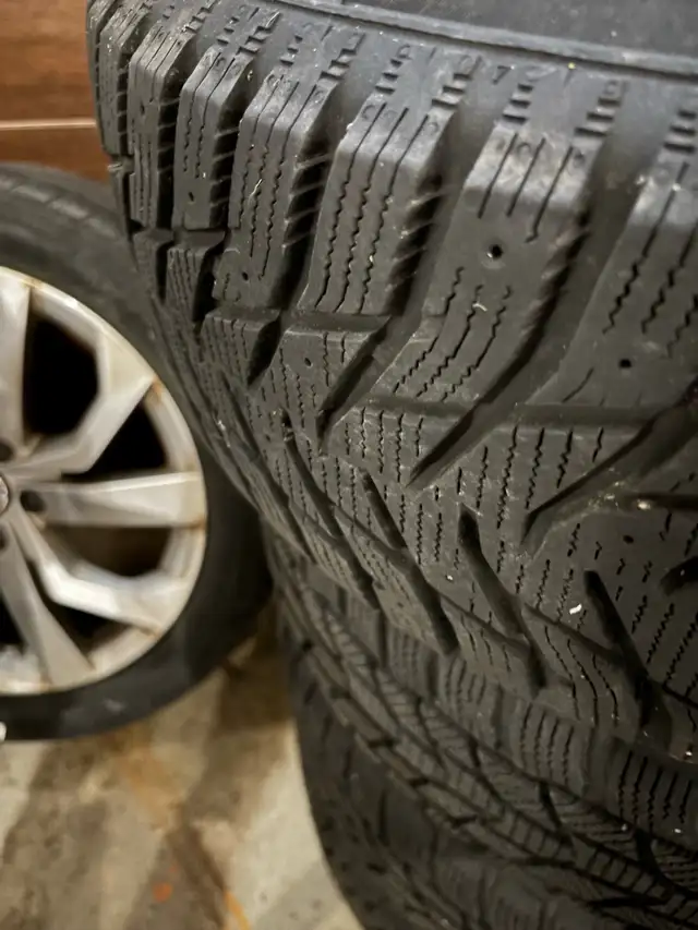 winter tires on rims 215 60R 16 in Tires & Rims in London - Image 3