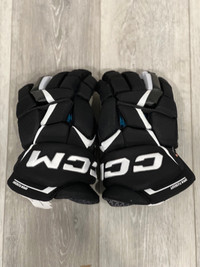 CCM FT6 Pro Gloves - Senior 