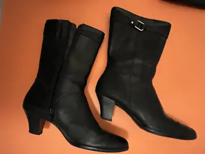 Women’s Boots (Size 6.5), View more