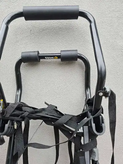 Un rack a vélos de marque Saris Guardian 3 à vendre. Le support est en tres bon état.