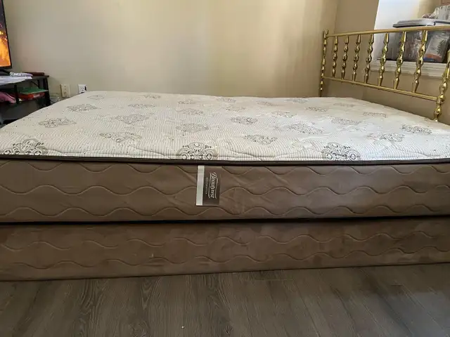 Queen Koil Aurora Mattress in Beds & Mattresses in Abbotsford - Image 3