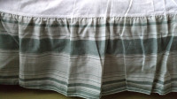 Twin bed skirt