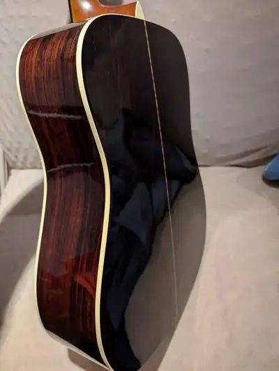 Aria A318 acoustic guitar, View more