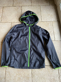 Coupe vent imperméable taille 10-12 ans