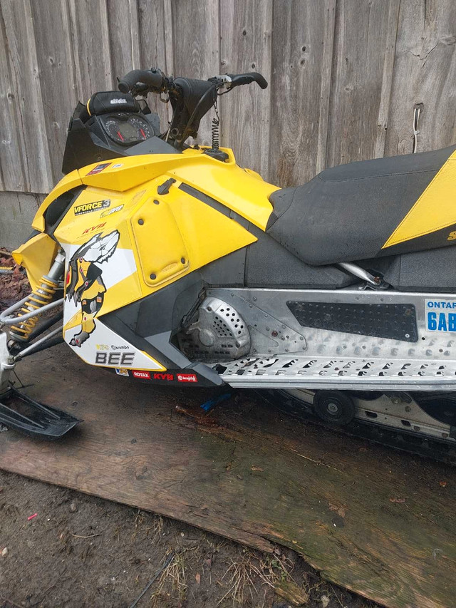 2009 mxz 600rs in Snowmobiles in Guelph