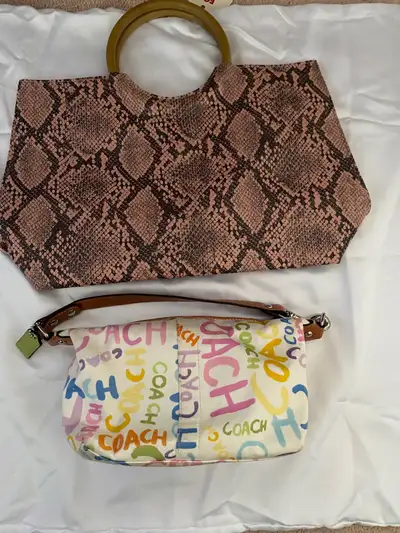 Women’s purses, View more