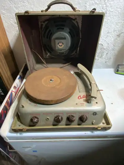 vintage califone V12 tube amp and turntable , View more