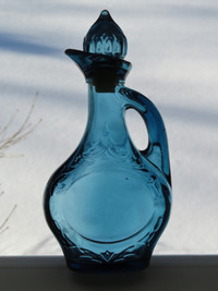 Avon Vintage Glass Bottle/Decanter, Turquoise/Teal/Blue 7-5/8" h