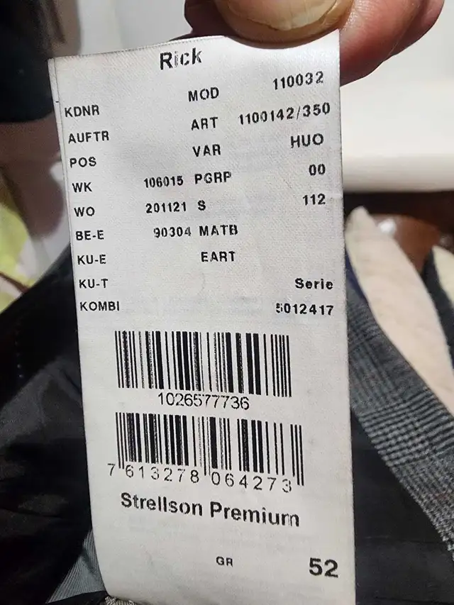 Strellson Blazer in Men's in City of Toronto - Image 8