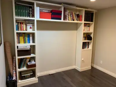 Lacquered white off furniture Big library with desk and mobile drawers (wheels) Pick up Altadore