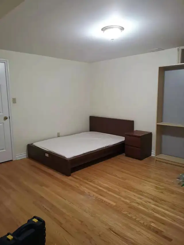 Room for Rent in North York