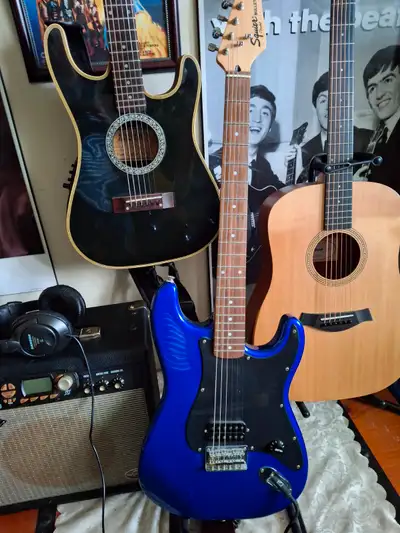 Tracer acoustic electric Taylor acoustic with case Godin freeway sa sin fender squier bullet fenderG...