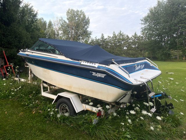 Tempest Bowrider (Boat and Trailer) in Powerboats & Motorboats in Mississauga / Peel Region - Image 2