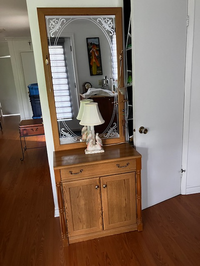 meuble de rangement avec miroir avec desing gravé, View more