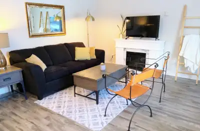 Respectable home in a quiet, convenient neighbourhood available now, Feb 1 or March 1. Level living,...