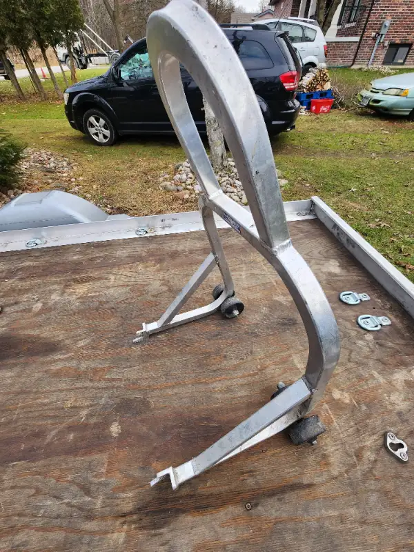 GYTR Genuine Yamaha Technology Racing R1 R6 R6R Aluminum Stand in Motorcycle Parts & Accessories in Windsor Region - Image 3