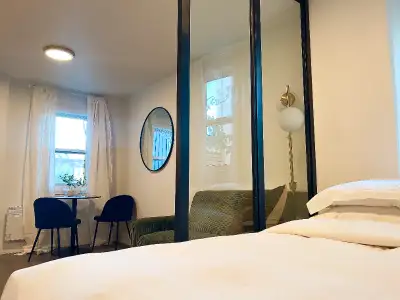 Professionally managed, fully furnished apartment in the heart of downtown Toronto starting Enjoy yo...