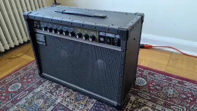 Roland Jazz Chorus 40, View more