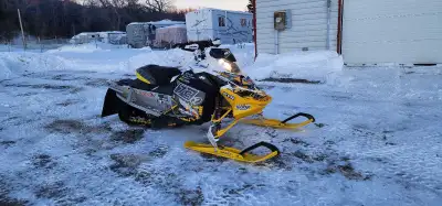 2010 skidoo mxz xrs 800r, reverse, ( no electric start ) c&a rzr ski's new carbides, 1.5" truck stud...