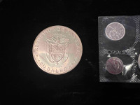 1973 Panama 20 Balbon large coin