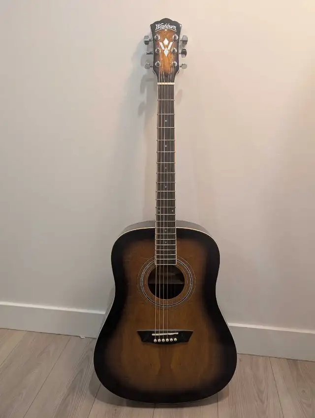 Washburn Acoustic Guitar in Guitars in Sherbrooke - Image 2