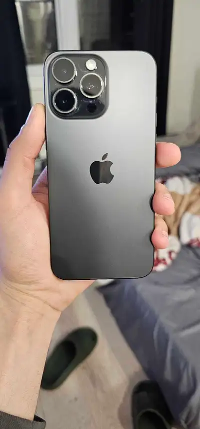 Iphone 15 pro max 256GB, View more