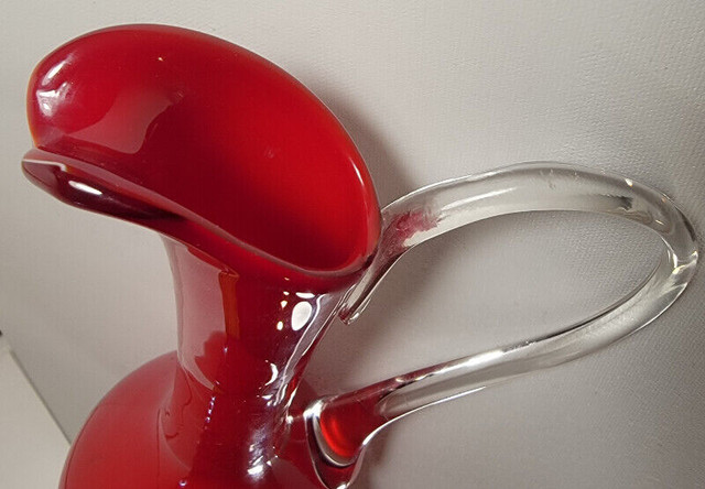 Red Glass Pitcher in Home Décor & Accents in Hamilton - Image 3