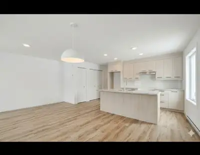 Cession de bail – Grand 4 1/2 à Bécancour Adresse : 18045 boulevard des Acadiens, 3ᵉ étage Loyer : 1...