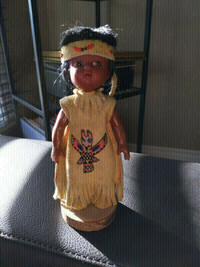Native American Doll / Poupée