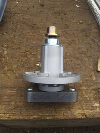John Deere Lawn Tractor Spindle. Part number GY20785, GY20050