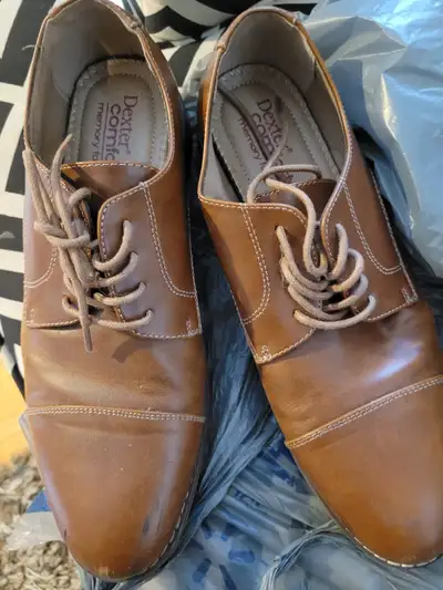 Mens dress shoes. 6.5, View more