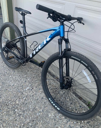 Trek Marlin 8 size large. Great condition, 1x gears, great ride