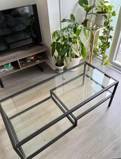 Glass. Great condition