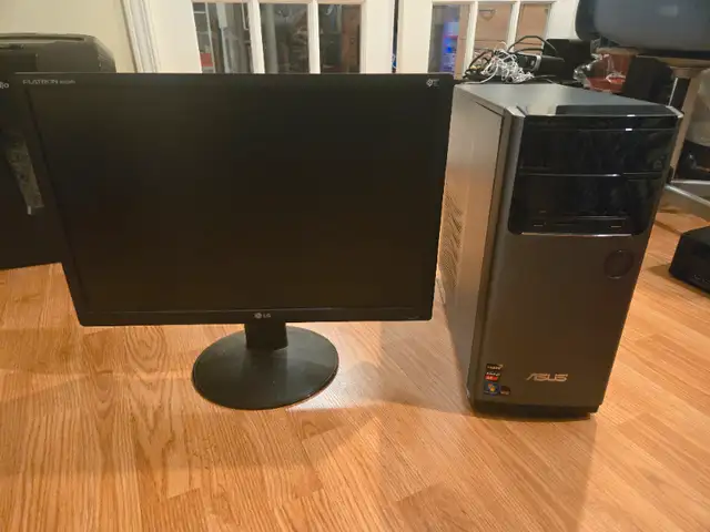 Desktop Computer in Desktop Computers in Markham / York Region - Image 2