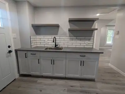 Luxury 2 Bedroom Upper Unit