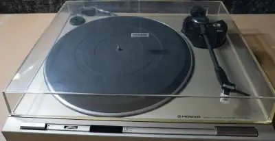 Pioneer SL-QL1 turntable, View more