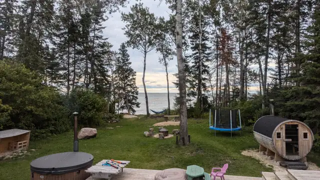 Lake Front Eco Friendly Cottage & Spa in Manitoba in Canada - Image 7