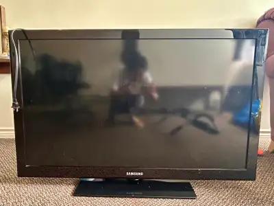 Samsung 40” TV , View more