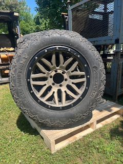 Tires and Rims came off a 2015 GMC Sierra 1500 4x4 Tires are New Mutant Predators that only have 150...
