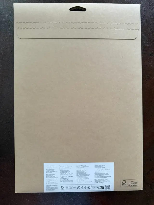 Kensington MagPro Magnetic Privacy Screen 14” 16:10 Brand new in Laptop Accessories in City of Toronto - Image 5