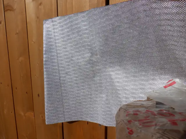 Reflective wall and ceiling membrane64141847188098122