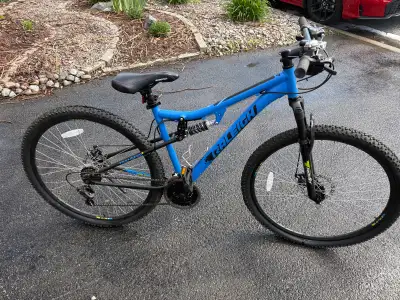 Gently used perfect condition Raleigh mountain bike, View more