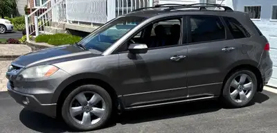 Acura RDX turbo 2007 couleur charcoal . Pneus d’hiver et d’été inclus. Automatique avec intérieur en...